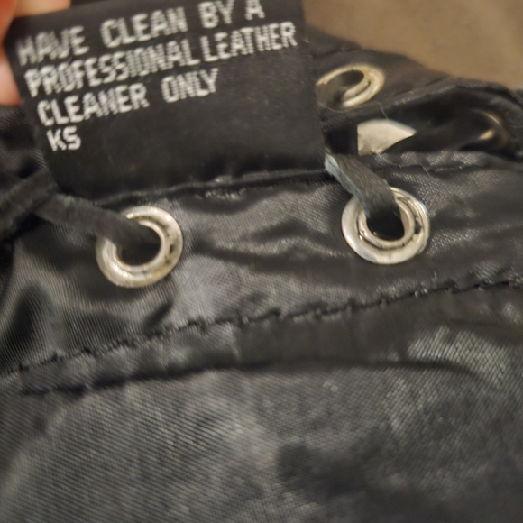 Astars Black Kids Leather Vest - Picture 16 of 16